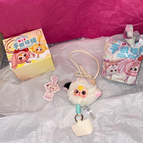 Cute White and Black Plush Phone Strap - Picture 2 of 13